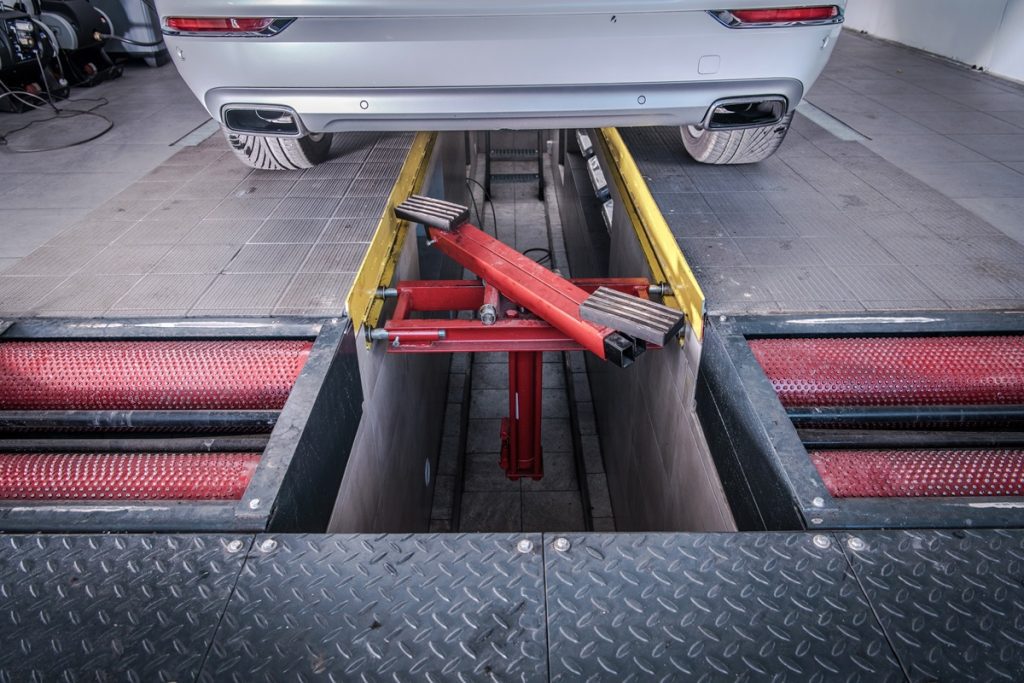 Bandeja de Suspensão Função, Tipos e Sinais de Desgaste