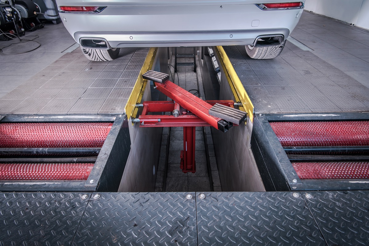 Bandeja de Suspensão Função, Tipos e Sinais de Desgaste